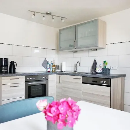 Ferienwohnung “mittendrin” *
