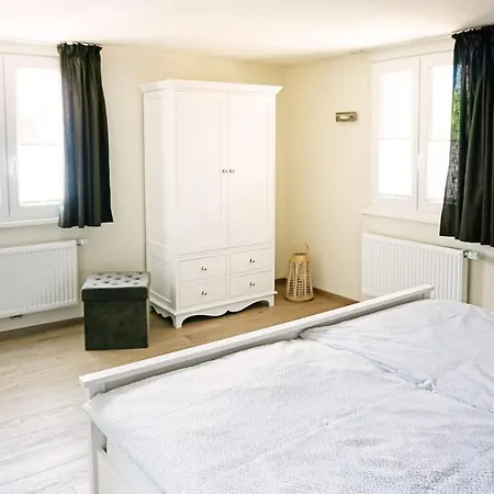 Ferienwohnung “mittendrin”
