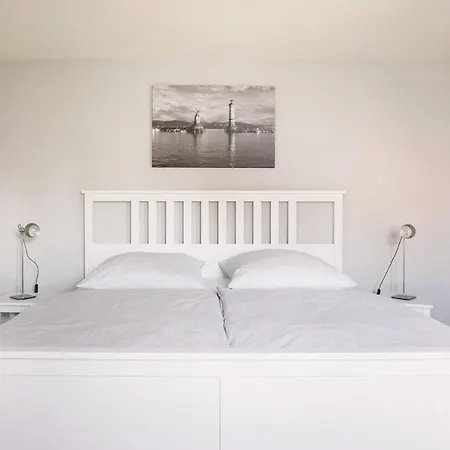 Ferienwohnung “mittendrin” *
