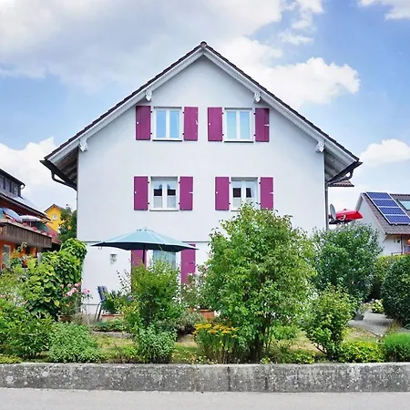 Apartment Ferienwohnung “mittendrin”